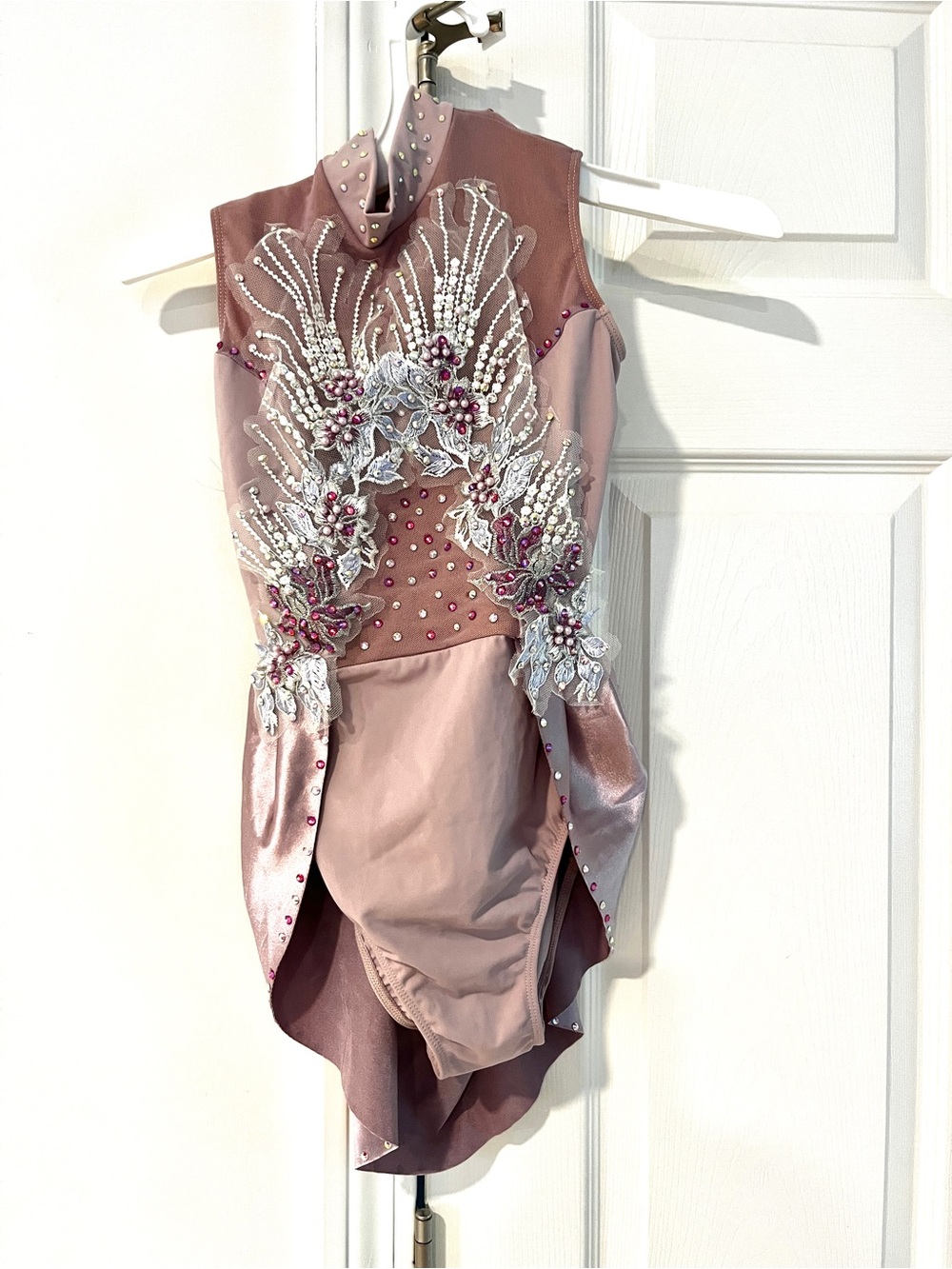 Mauve Pink Embellished High-Neck Dance Costume